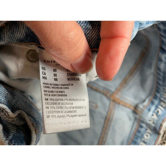 American Eagle Low Rise Baggy Distressed Jeans size 00 - Picture 6 of 8